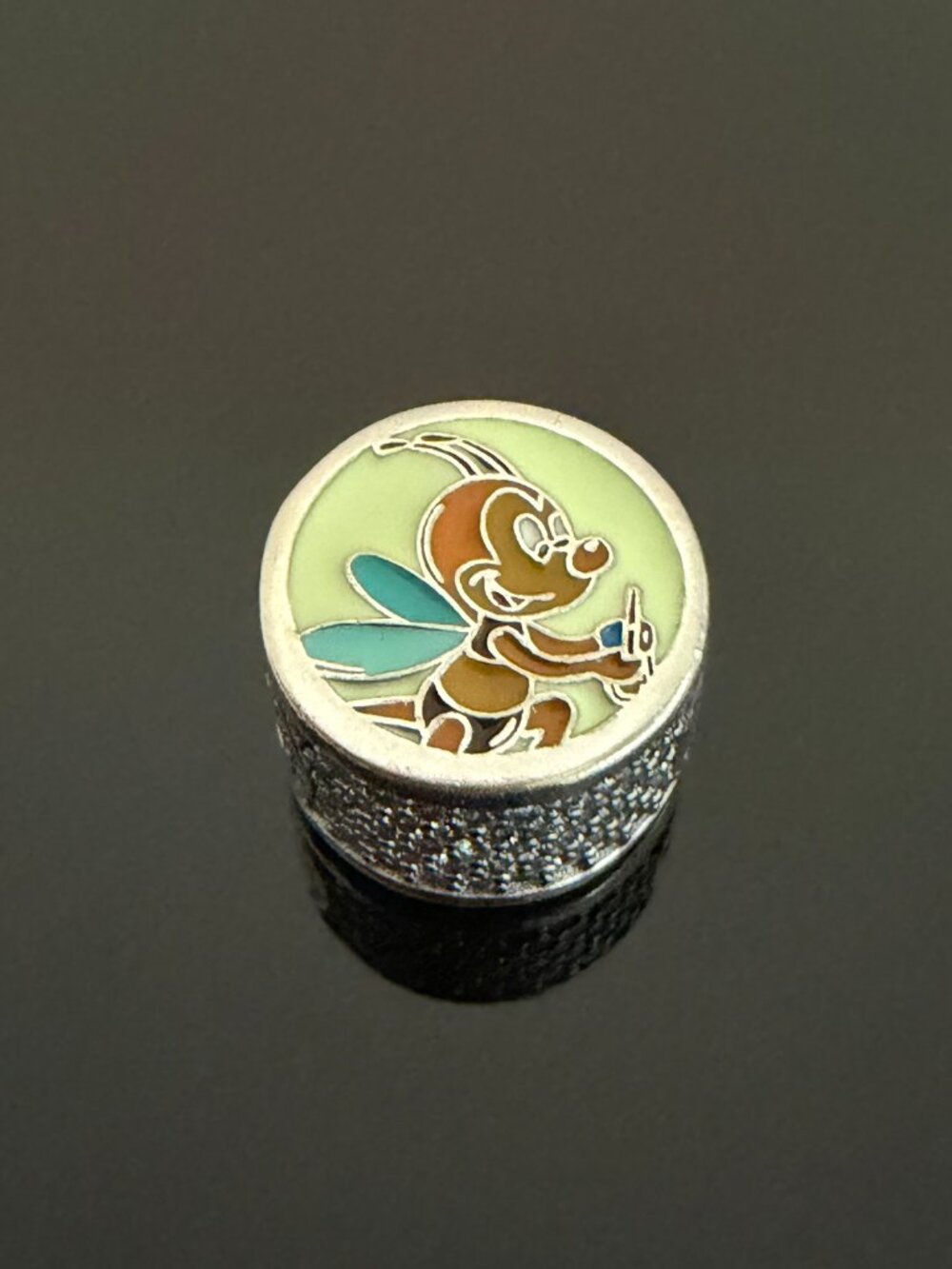 Pandora Bear Exclusive Charm - Picture 2 of 6